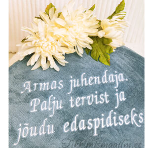 Nime või kirjaga pleed 140x200 cm (sinakashall pleed)