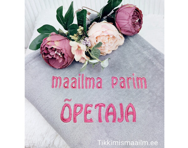 Nime või kirjaga pleed 140x200 cm (roosa või hall pleed)