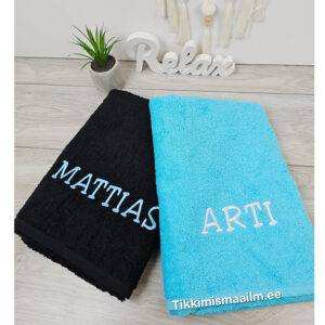 Saunalina 75x150 cm (400 g/m²) tikitud nimega